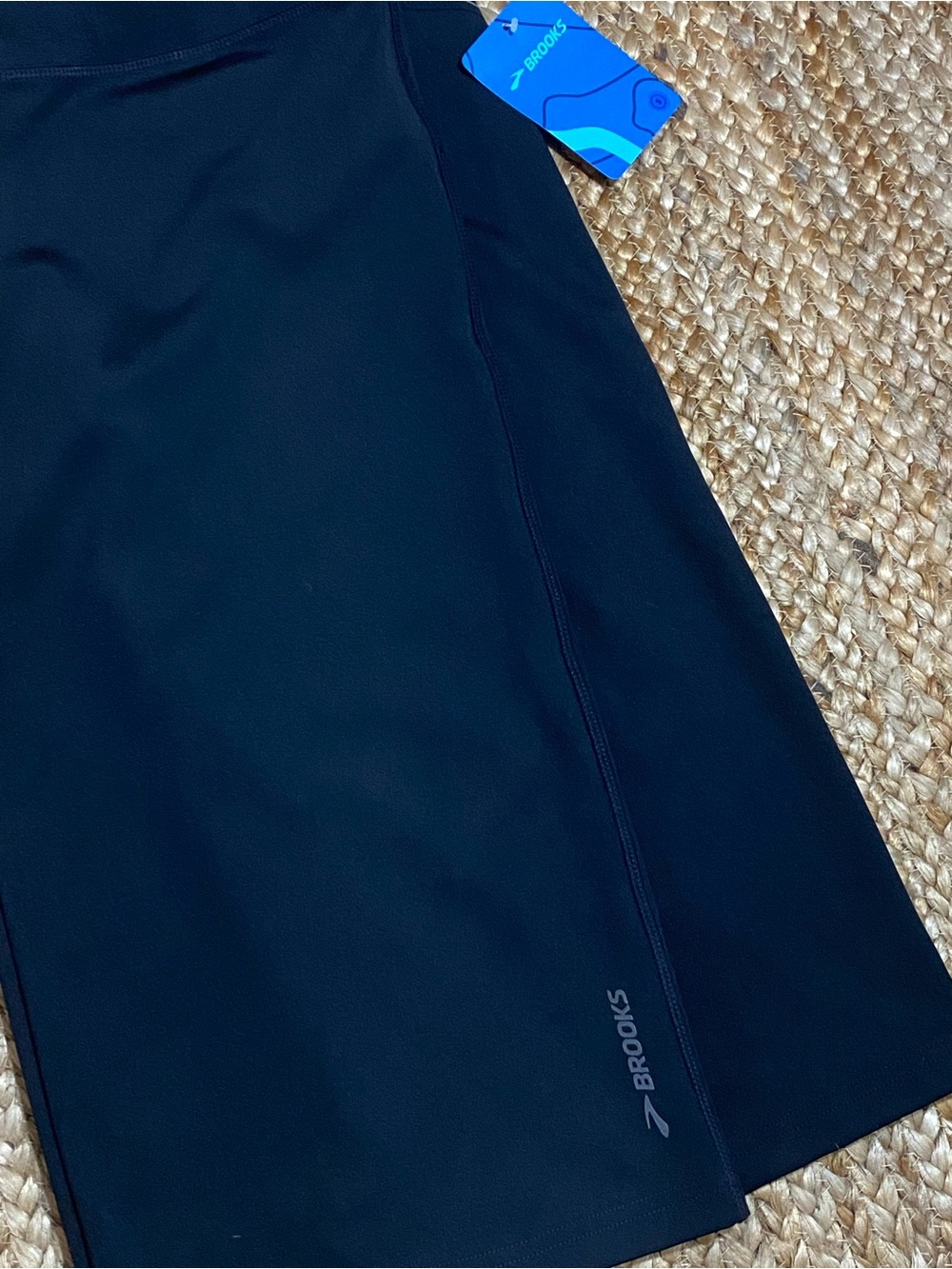 Brooks | NWT Brooks Venture Capri Running Leggings Black Small